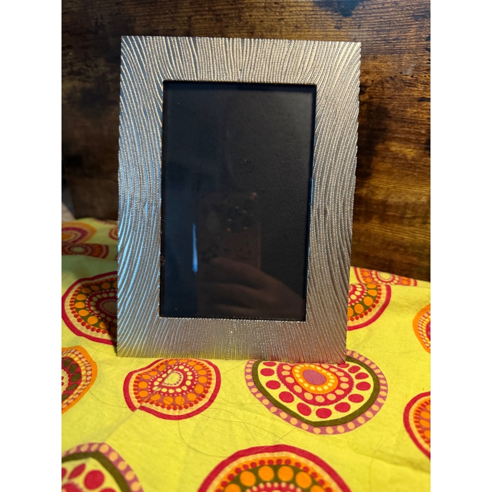 Max Studio Home Silver Textured 4x6 Picture Frame Metallic Sunburst Ribbed Decor